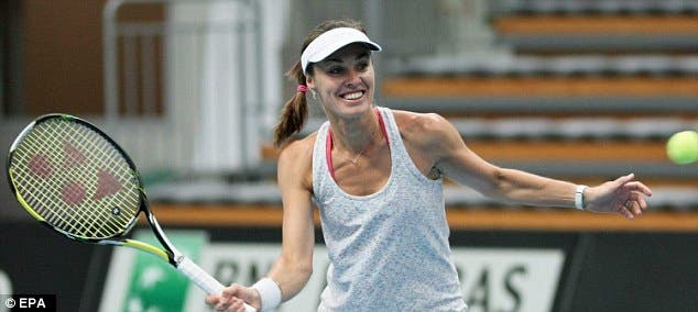 Martina Hingis disputa primeiro singular desde 2007