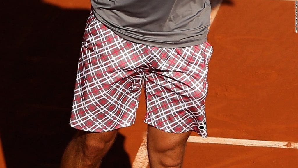 150608090420-wawrinka-shorts-super-169