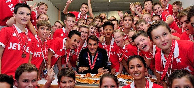 [VÍDEO] A mensagem de Federer para os seus fãs