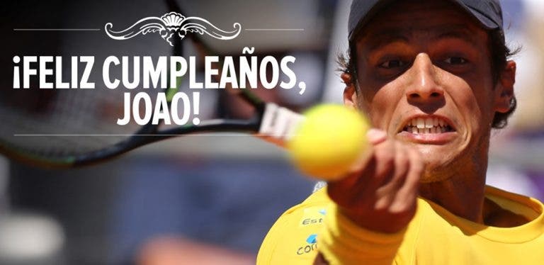 Página oficial da Taça Davis dá os parabéns ao João Sous(z)a… errado!