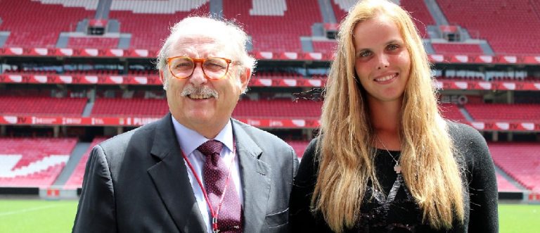 Maria João Koehler 'assina'… pelo Benfica