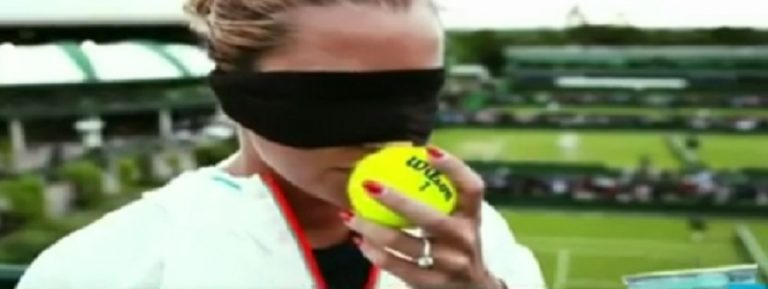 [Vídeo] Insólito: Cibulkova conhece as bolas de cada Grand Slam de olhos fechados… pelo cheiro!