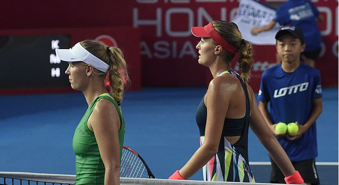Wozniacki ganhou Hong Kong, mas não ficou fã do "anti-jogo" de Mladenovic