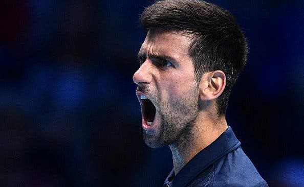 Djokovic aguenta investidas do estreante Thiem e triunfa em Londres