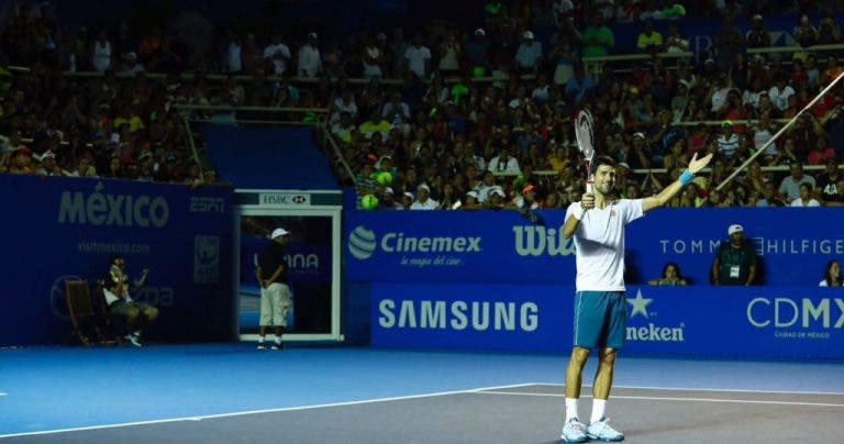 [Vídeos] Djokovic recebe mais de 4 mil pessoas no seu primeiro treino em Acapulco