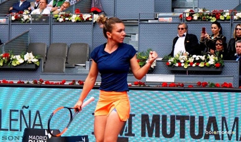 Simona Halep arrasa Vandeweghe e marca encontro com Sevastova nas meias-finais