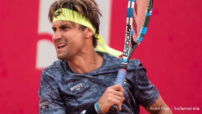 Ferrer desliza até às meias-finais na terra batida do Estoril