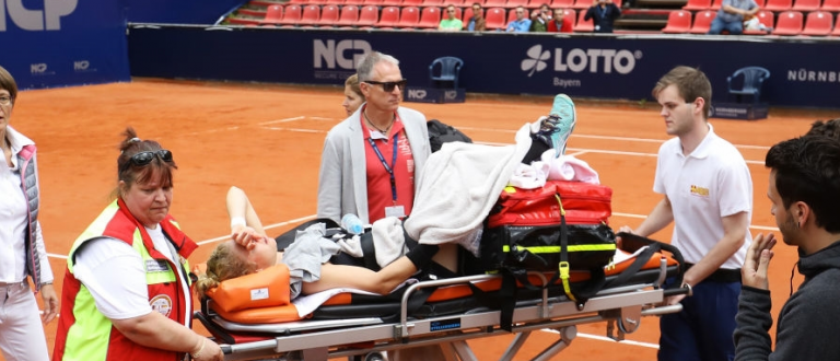 Quase um ano depois da (horrível) lesão no joelho, Siegemund volta ao WTA… e ganha