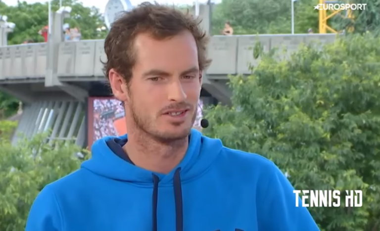 [VÍDEO] Filha de Murray não é muito virada para o ténis: «Dei-lhe uma raquete e meteu-a de novo na caixa»
