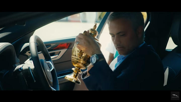 [Vídeo] Mourinho rouba troféu de Wimbledon a Andy Murray