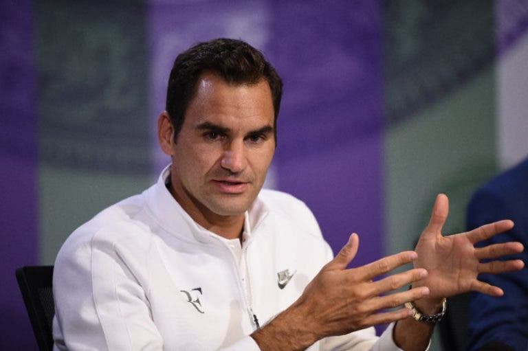 Federer e Djokovic defendem nova regra que evite desistências