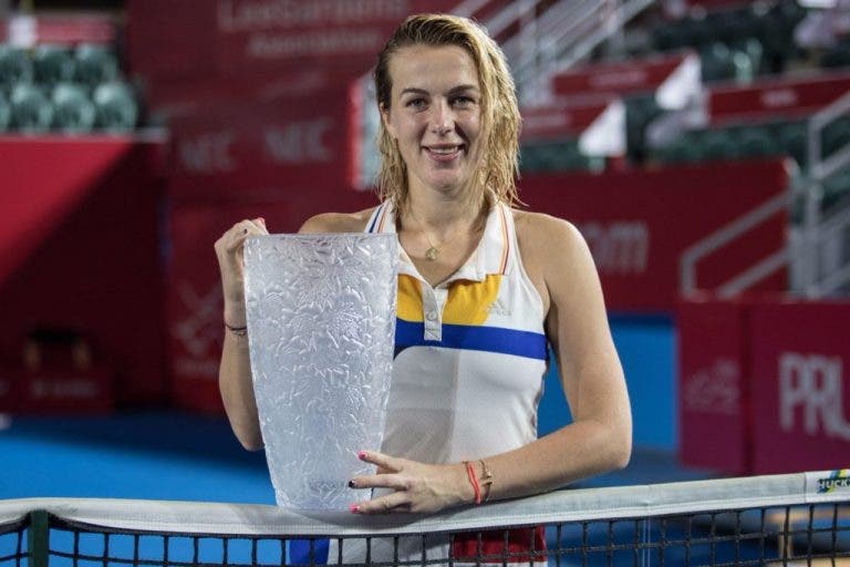 Pavlyuchenkova soma 11.º título da carreira em final que terminou depois da 1 da manhã