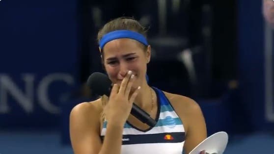Em lágrimas Monica Puig é ovacionada e dedica torneio a Porto Rico