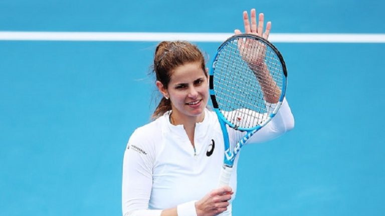 Julia Goerges. Três finais e 13 vitórias consecutivas rumo a mais uma discussão do título em Auckland