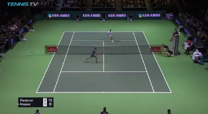 [VÍDEO] Haase está a dificultar o objetivo de Federer com pontos como este