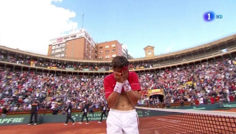 [VÍDEO] O momento em que David Ferrer deu a vitória à Espanha após duelo memorável