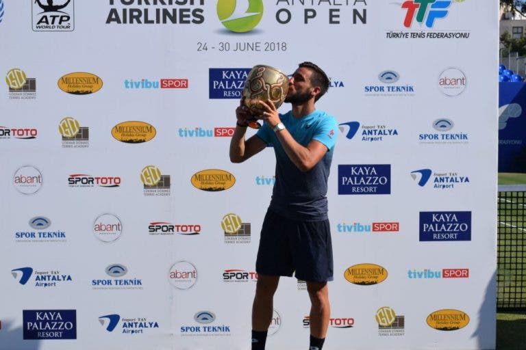 Damir Dzumhur conquista primeiro título da carreira em relva em Antalya