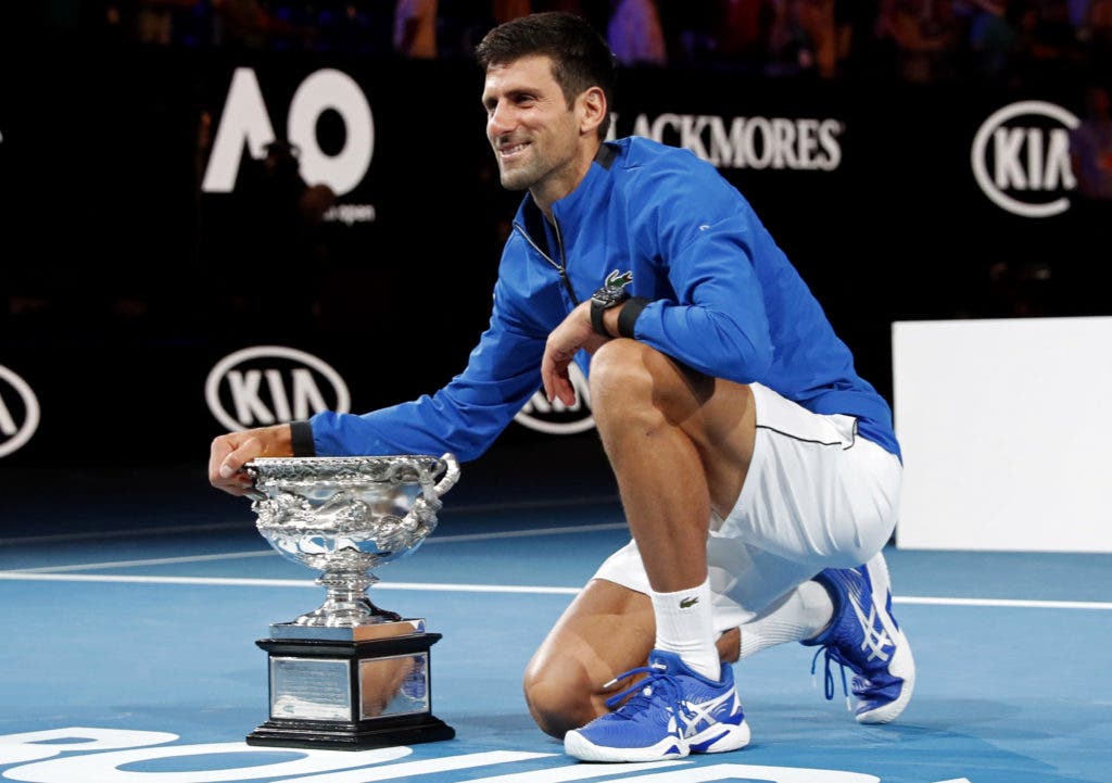Australiano faz sugestão: «Rod Laver Arena poderia mudar para Novak Djokovic Arena»