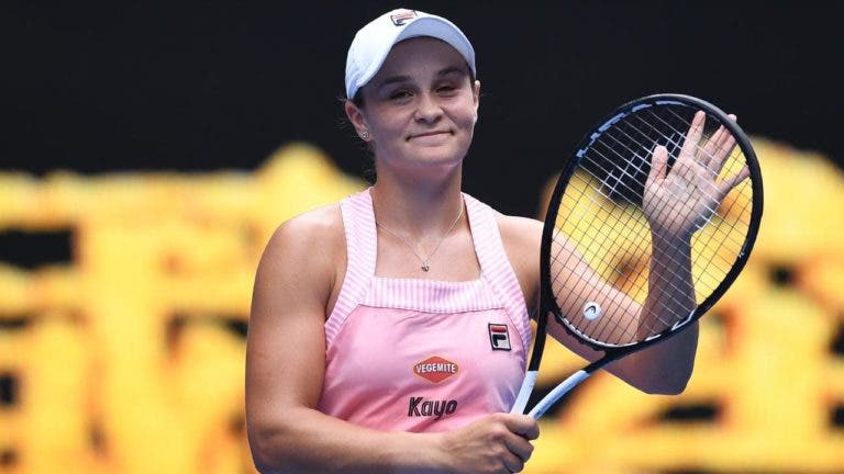 Heroína na Fed Cup, Barty anuncia desistência de Doha e Dubai