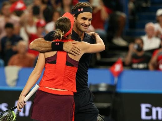 [VÍDEO] O espetacular match point de cortar a respiração que deu o título a Federer e Bencic
