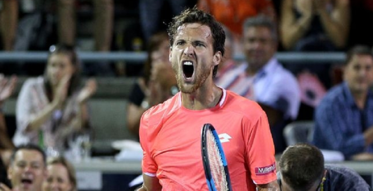 Meia-final de pares de João Sousa confirmada à meia-noite no Eurosport 1