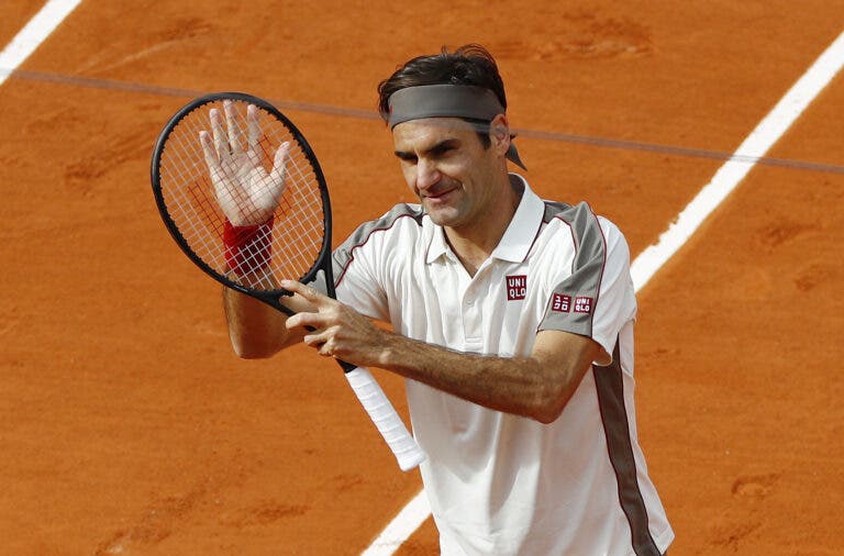 McEnroe vai à loucura com Federer mas o suíço… pede que ele se acalme