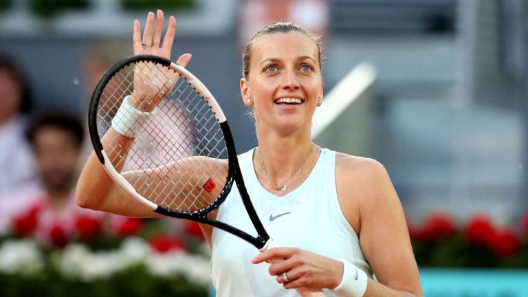 Kvitova continua a defesa do título e derrota Mladenovic rumo aos ‘oitavos’ em Madrid