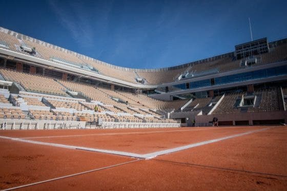 [FOTOS] Totalmente remodelado, é assim que está o novo Philippe Chatrier a duas semanas de Roland Garros