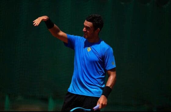 Gonçalo Oliveira é surpreendido e perde à primeira no ‘future’ de Hong Kong