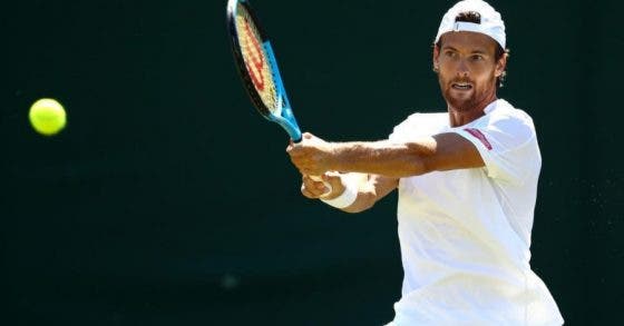 Wimbledon: siga João Sousa/Leo Mayer vs Mahut/Vasselin no nosso live center