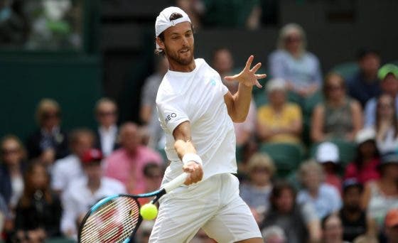 Chengdu Open: siga João Sousa vs Auger-Aliassime no nosso live center