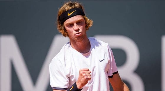 Rublev elimina Pierre Hugues-Herbert rumo às ‘meias’ em Doha