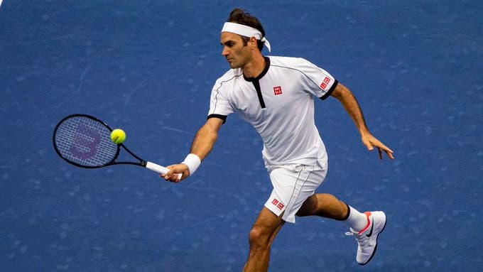 Federer volta a perder um set mas avança para a terceira ronda do US Open