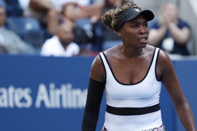 Venus Williams desperdiça sete match points e perde com miúda 20 anos mais nova em Acapulco