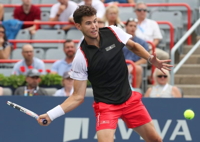 Thiem ultrapassa Shapovalov e alcança primeira vitória da carreira no Canadá