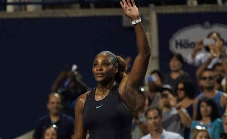 Serena Williams vira e atinge segunda final da época em Toronto