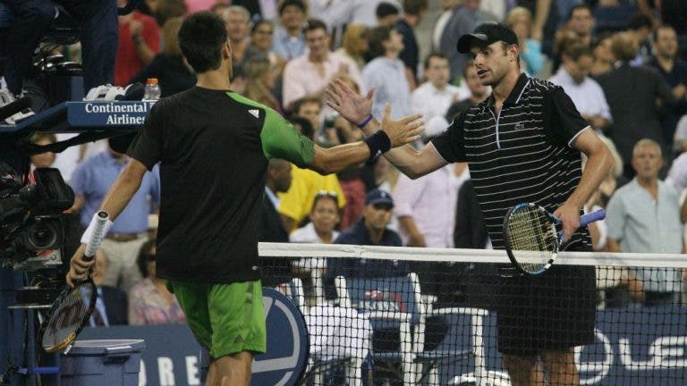 Roddick rendido a Djokovic: «É como um pugilista que te deixa sempre KO»