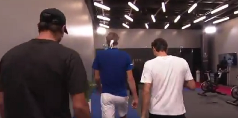 [VÍDEO] Federer recorreu ao vernáculo para motivar Zverev… e resultou