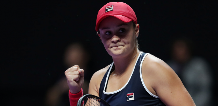 Número um Barty derrota número dois Pliskova e avança para a final das WTA Finals