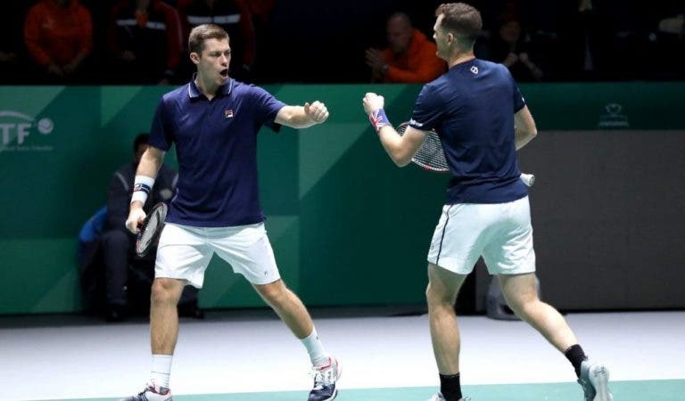 Grã-Bretanha entra a vencer nas Davis Cup Finals e atira para fora de cena a Holanda