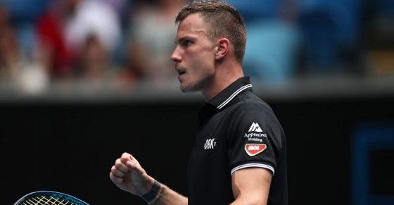 Fucsovics: «Perder o serviço apenas uma vez foi a chave para vencer Shapovalov»
