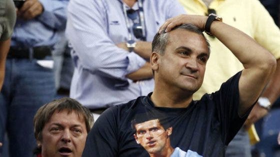 Pai de Djokovic quer que o filho se retire em breve e dá uma data