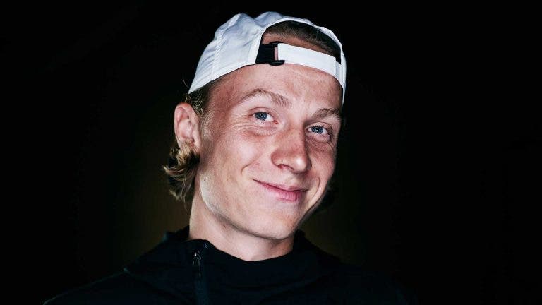 Prodígio finlandês confiante: «Objetivo é vencer um Grand Slam»
