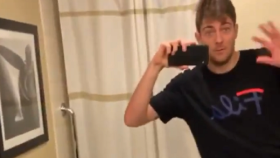 [VÍDEO] Brasileiro Demoliner mostra o seu quarto do ‘Big Brother’ no US Open