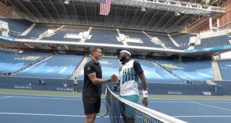 [VÍDEO] Tiafoe e Fucsovics cometem gaffe sanitária no US Open