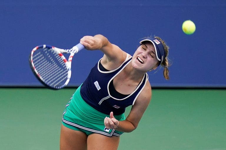 Sofia Kenin avança tranquila para a terceira ronda do US Open