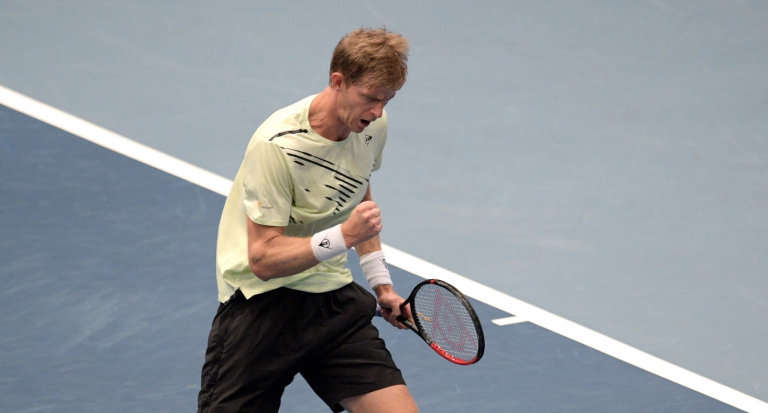 Viena: Anderson bate Medvedev e está nas ‘meias’ de um ATP 500 dois anos depois
