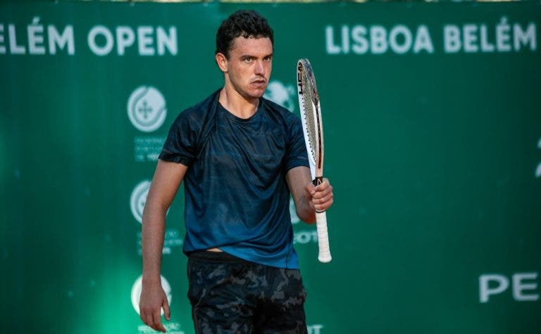 Oliveira bate Araújo e avança no Lisboa Belém Open