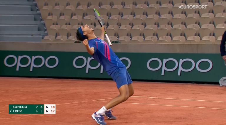 Sonego alcança feito inédito na carreira após tie-break de 31 (!) minutos