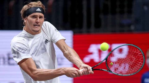 zverev-cologne-2020-final-backhand